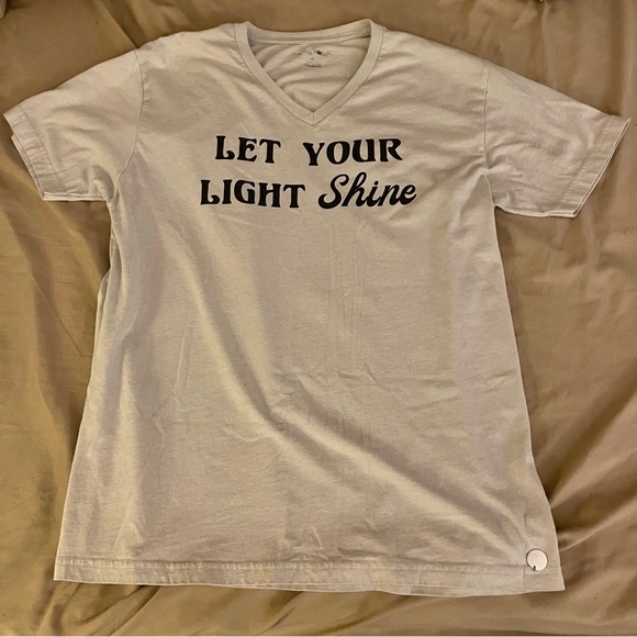 Crowned Free tee - Picture 1 of 3